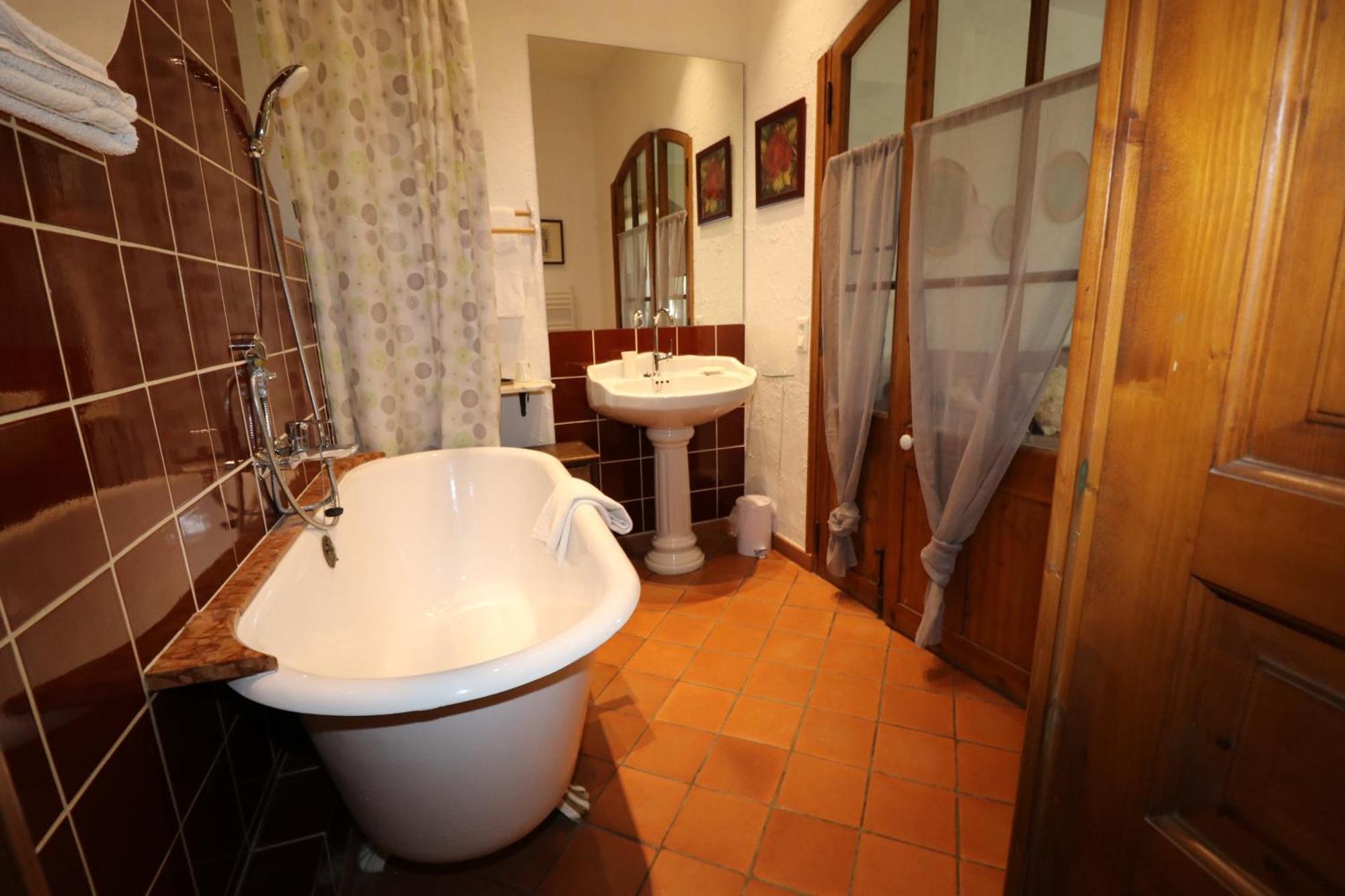 Hotel La Roseraie , Familial Ouvert Toute L'annee Vence