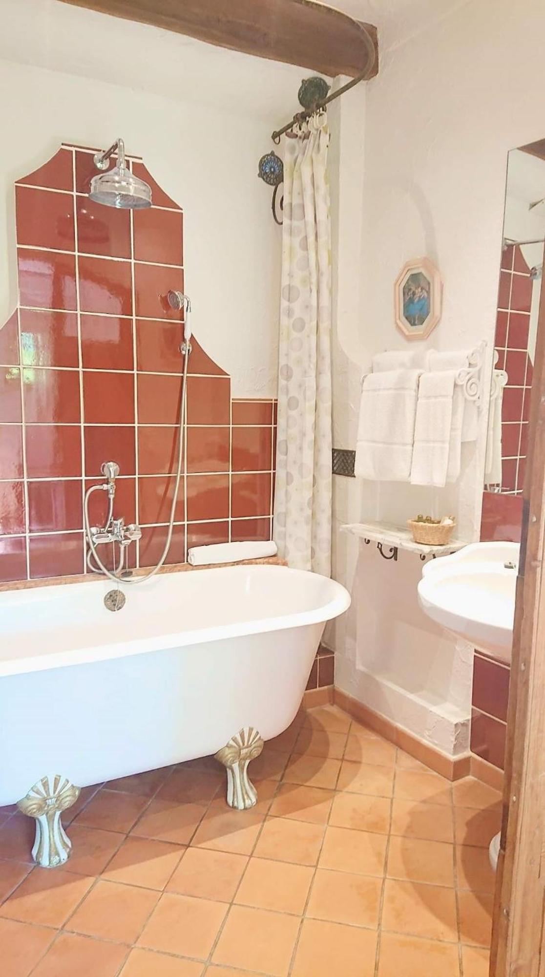 Hotel La Roseraie , Familial Ouvert Toute L'annee 3*
