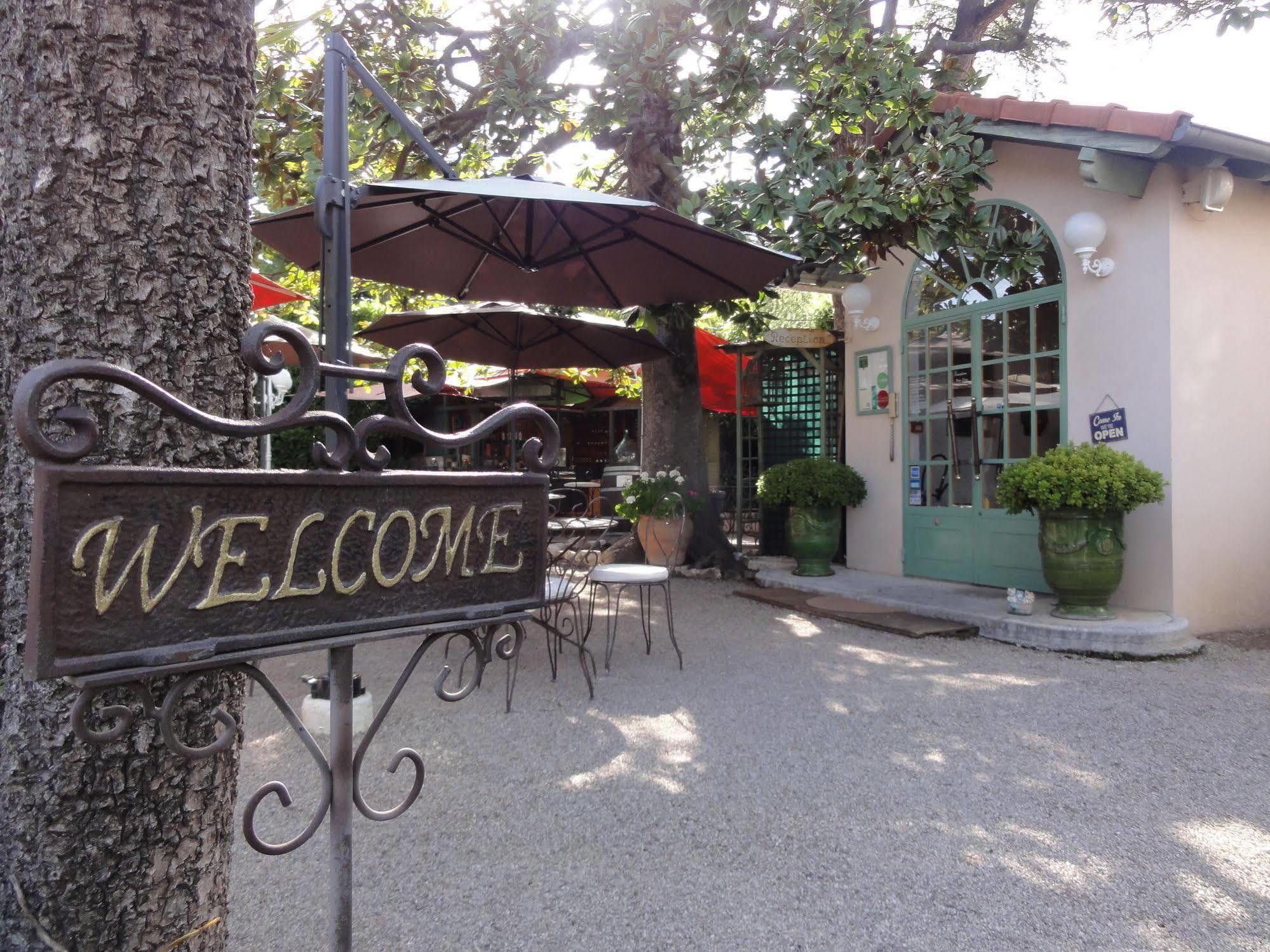 La Roseraie , Familial Ouvert Toute L'annee 3* Vence