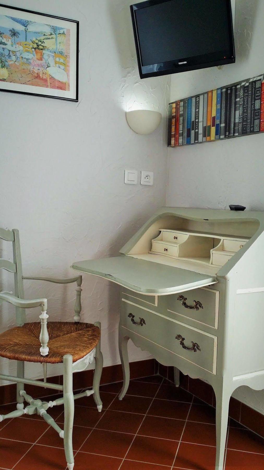 La Roseraie , Familial Ouvert Toute L'annee 3* Vence