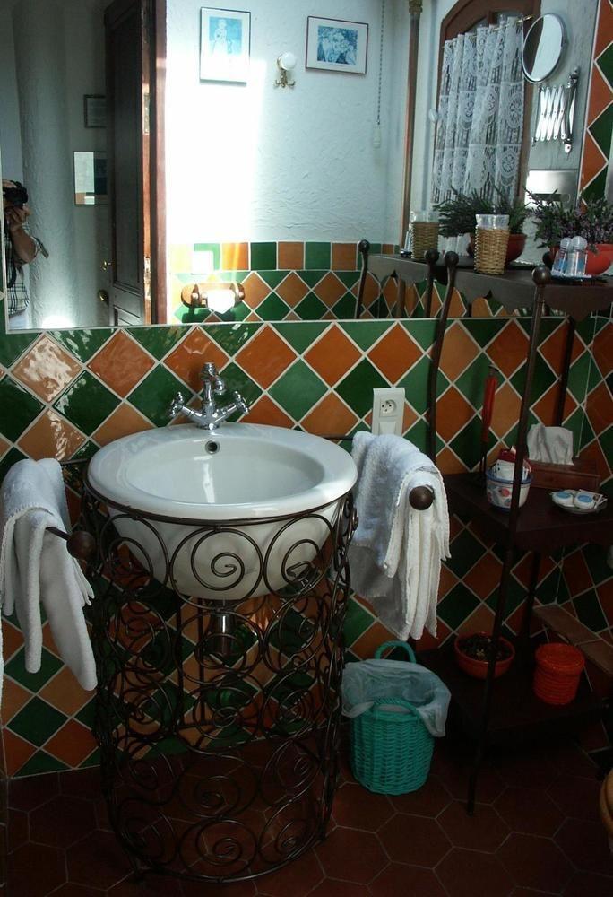 Hotel La Roseraie , Familial Ouvert Toute L Annee 3*